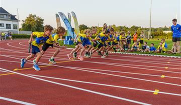 Opening vernieuwde atletiekpiste